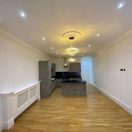 Luxury Apartment Apt4 Wolverhampton Exterior photo